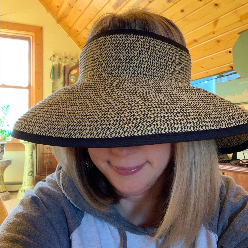 Roll-up Sun hat. SanDiego Hat Co.